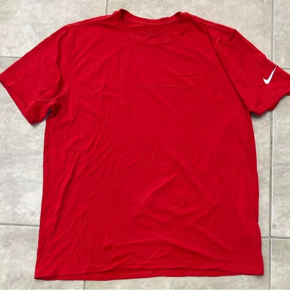 Nike Dri-Fit Short Sleeve T-Shirt Red w/ White Swoosh Men’s Adult NEW w/ Tag